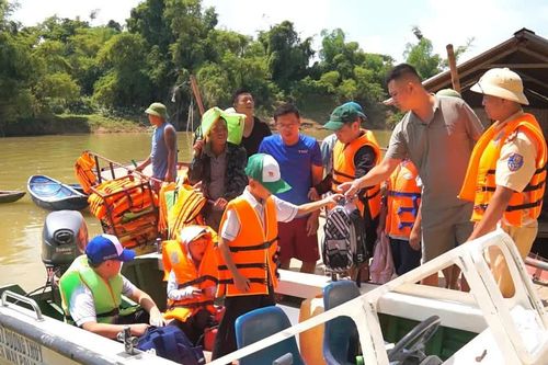 Vụ 121 học sinh đi học nhờ cano: Lên phương án xây cầu