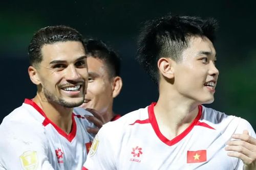 Lo cho tuyển Việt Nam trước FIFA ASEAN Cup