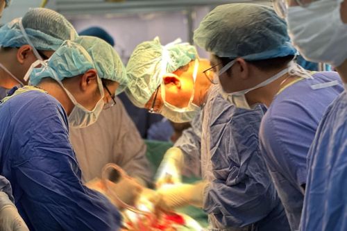 Người đàn ông mất toàn bộ bàng quang vì chủ quan