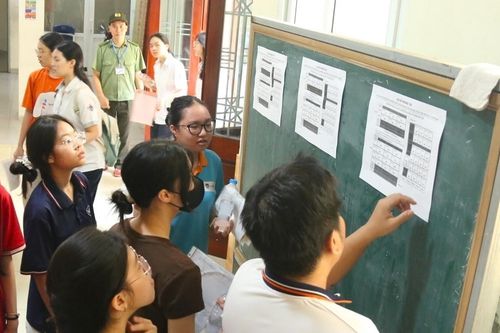 Sáng nay, gần 5.600 học sinh Hà Nội thi học sinh giỏi, chọn đội tuyển quốc gia