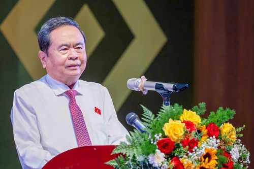 Chủ tịch Quốc hội: Báo chí tiếp tục đổi mới mạnh mẽ, ứng dụng chuyển đổi số, trí tuệ nhân tạo