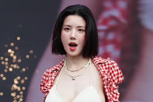 'Nữ thần gợi cảm' Kwon Eun Bi hủy sự kiện sau tai nạn xe