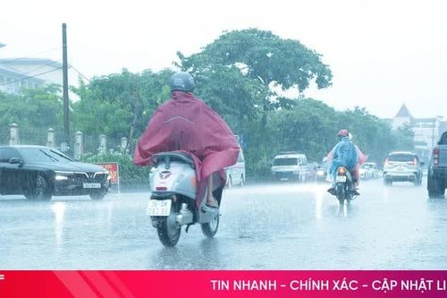Áp thấp nhiệt đới suy yếu, Hà Tĩnh mưa lớn đến bao giờ?