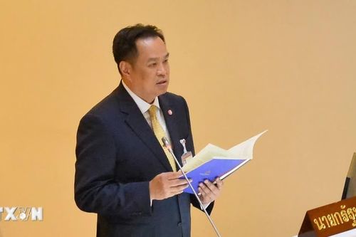 Thủ tướng Thái Lan Charnvirakul bác bỏ khả năng cải tổ nội các