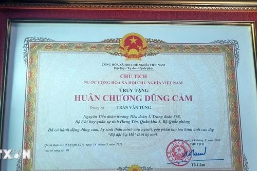 Chủ tịch nước truy tặng Huân chương Dũng cảm đối với Trung tá Trần Văn Tùng