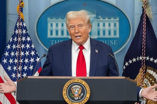 Tổng thống Mỹ Donald Trump lên tiếng về cảnh báo AI đe dọa nhân loại