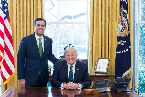Tổng thống Trump tiết lộ vai trò của Giám đốc CIA trong đàm phán Ukraine