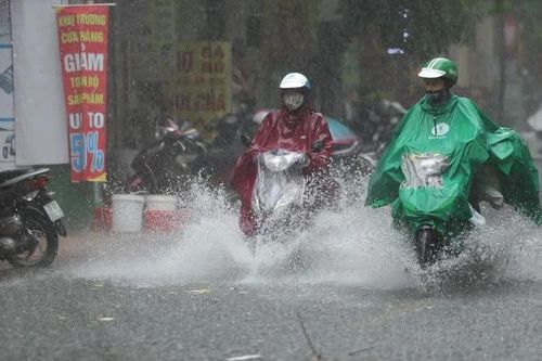 Mưa lớn diện rộng ở Bắc Bộ và Bắc Trung Bộ, cảnh báo lũ quét