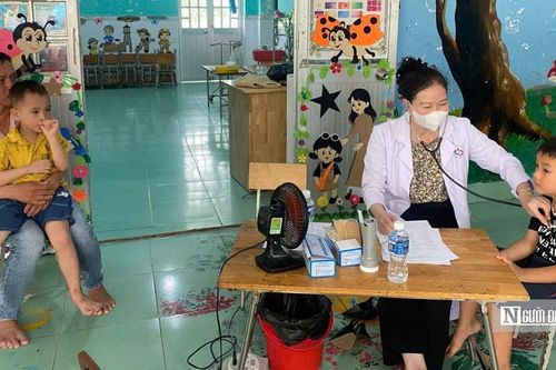 Khám sức khỏe miễn phí ở vùng sâu Lâm Đồng: Không thể chỉ chờ dân đến trạm y tế