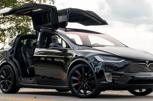 Tesla đăng ký pháp nhân tại Việt Nam, vốn hơn 77,6 tỷ đồng, trợ lý tổng giám đốc là người Việt