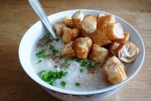 Ăn sáng bằng cháo có đủ dinh dưỡng không?