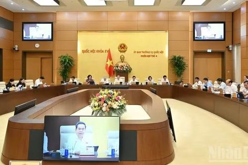 Công bố nghị quyết của Ủy ban Thường vụ Quốc hội khóa XVI