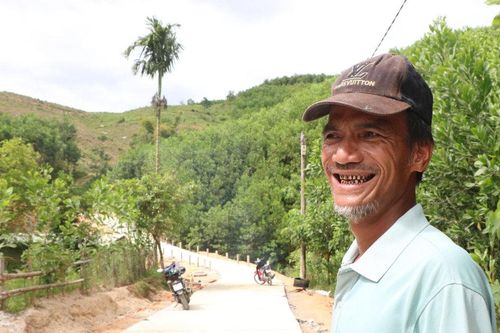 Người dân Trà Đốc đồng thuận hiến đất giúp khơi thông hạ tầng