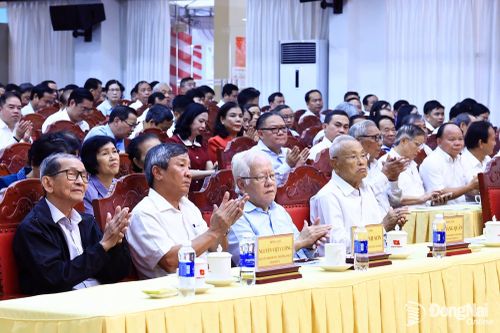 Công tác cán bộ: “Chìa khóa” mở đường cho phát triển