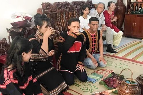 Giữ nếp làng giữa phố