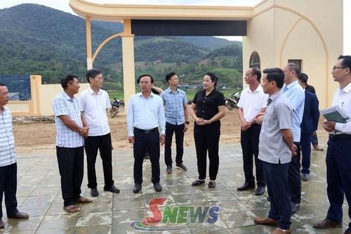 Đồng chí Phó Chủ tịch Thường trực UBND tỉnh kiểm tra tiến độ xây dựng và vận hành các trường nội trú biên giới