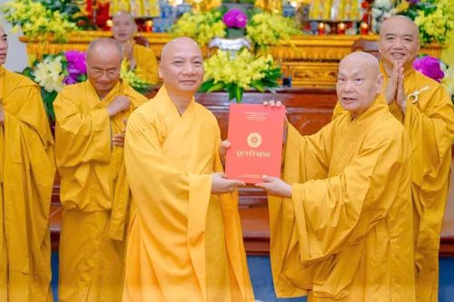 Hà Tĩnh: Lễ tạ pháp khóa An cư kiết hạ và trao quyết định chuẩn y nhân sự Ban Trị sự GHPGVN tỉnh nhiệm kỳ V