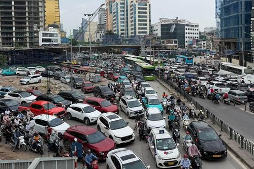 Hà Nội: CSGT lên phương án xóa cảnh ùn tắc tại các ngã tư dọc tuyến Đê La Thành