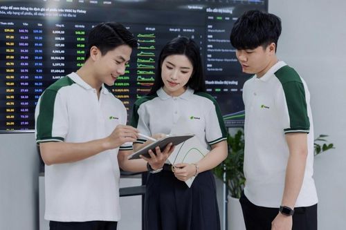 Loạt doanh nghiệp chốt quyền cổ tức, mức cao nhất lên tới 120%