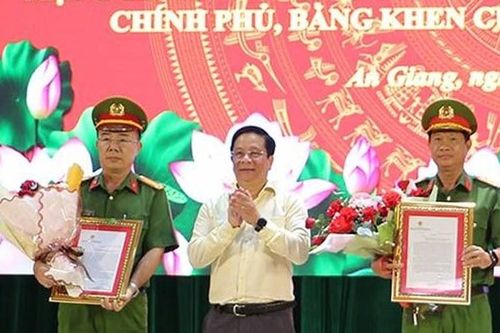 Phó Thủ tướng Thường trực Chính phủ Phạm Gia Túc gửi thư khen Công an tỉnh An Giang