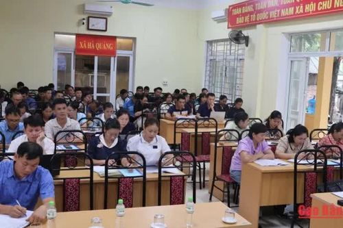 Hà Quảng tập huấn rà soát, công nhận hộ nghèo, hộ cận nghèo cho 93 đại biểu