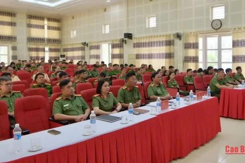 Bồi dưỡng kiến thức an ninh mạng và phòng, chống tội phạm sử dụng công nghệ cao
