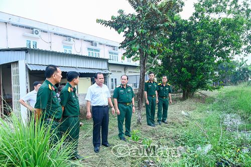 Phó Chủ tịch UBND tỉnh Nguyễn Minh Luân khảo sát Bệnh viện Quân - Dân y Cà Mau