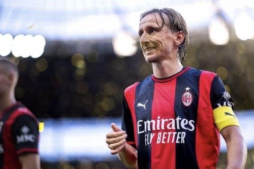 Modric đối mặt nguy cơ mất suất đá chính tại Milan dưới thời Amorim