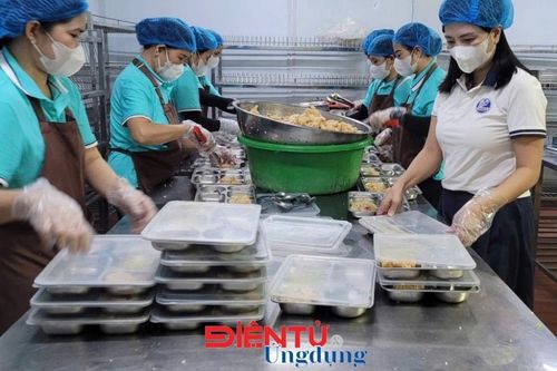 Thủ tướng: Không thể chọn nhà cung cấp suất ăn trường học chỉ vì giá rẻ