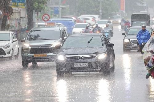 Dự báo thời tiết Hà Nội hôm nay 14/9: Mưa lớn, đề phòng dông lốc