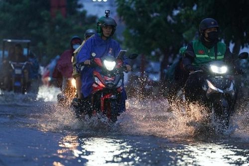 Dự báo thời tiết TP.HCM hôm nay 14/9: Mưa rào và dông rải rác