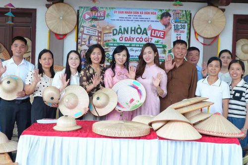 Khi làng nghề bước lên 'chợ số'
