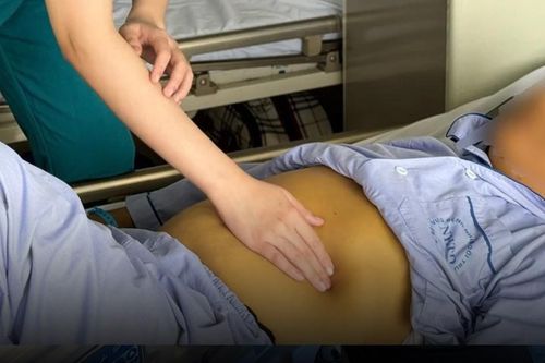 Uống hoa đu đủ đực để chữa ung thư, người đàn ông nhập viện vì suy gan cấp
