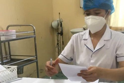 Cha mẹ cần lưu ý gì khi cho con đi uống vitamin A liều cao?