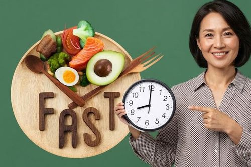 Người trên 40 tuổi có nên nhịn ăn 16 tiếng để giảm cân?