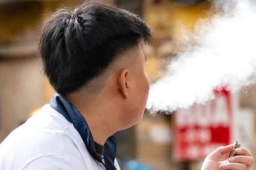 Học sinh sử dụng thuốc lá điện tử nguy cơ tổn thương não, di chứng vĩnh viễn