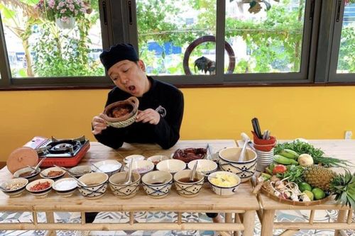 Cơm quê Mười Khó của Trường Giang giờ ra sao?