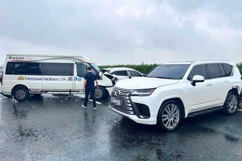 Cục CSGT lên tiếng về vụ chặn vượt xe gây tai nạn liên hoàn ở cao tốc
