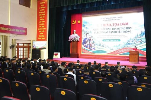 Lào Cai tìm giải pháp ngăn ngừa tảo hôn trong vùng dân tộc thiểu số