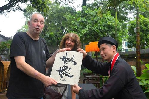 'Nét chữ An nhiên' – Khi thư pháp hòa cùng không gian di sản