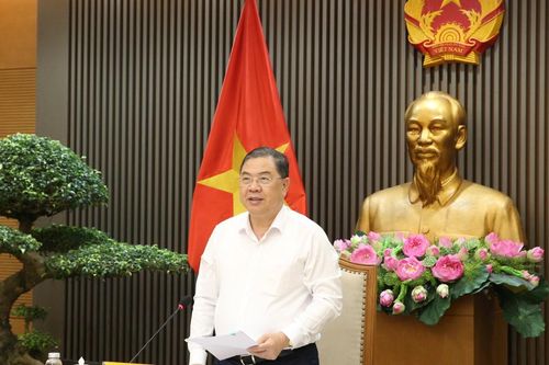 Phó Thủ tướng Thường trực Phạm Gia Túc cho ý kiến về chủ trương đầu tư xây dựng Tổ hợp Công nghiệp đường sắt