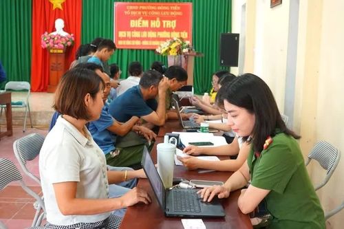 Đẩy mạnh học tập, thực hành theo Bác vì hạnh phúc của nhân dân