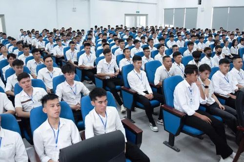 Tổ chức hội chợ việc làm cho lao động EPS và lao động IM Japan về nước tại Hà Tĩnh