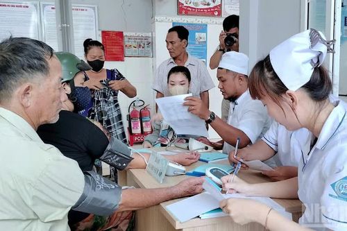 Cà Mau phát động cao điểm 45 ngày hoàn thành khám sức khỏe sàng lọc toàn dân