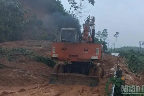 Bộ Xây dựng yêu cầu chủ động ứng phó mưa lớn, lũ quét, sạt lở đất tại Bắc Bộ và Trung Bộ