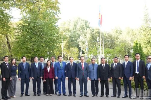 Gắn kết tình hữu nghị Việt Nam-Lào tại Liên bang Nga