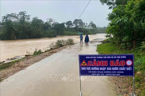 Mưa lũ gây ngập cục bộ tại một số địa phương
