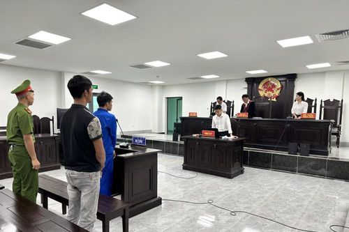 Xét xử 2 đối tượng tổ chức cho hàng chục người vượt biển trốn đi Đài Loan lao động bất hợp pháp