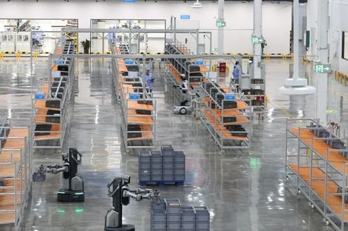 Trung Quốc xây nhà máy 10.000 robot mỗi năm
