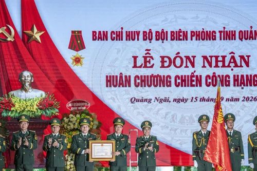 Bộ đội Biên phòng Quảng Ngãi đón nhận Huân chương Chiến công hạng Ba